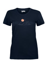 Sutsu Mountain Climb Women's T-shirt - Navy.