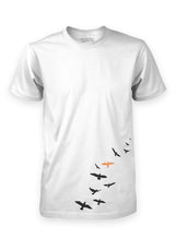 Fly Away t-shirt - sustainable streetwear, slow fashion from Sutsu clothing.